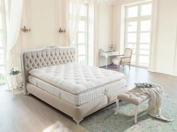 מיטה זוגית בעיצוב קלאסי עם ארגז מצעים
